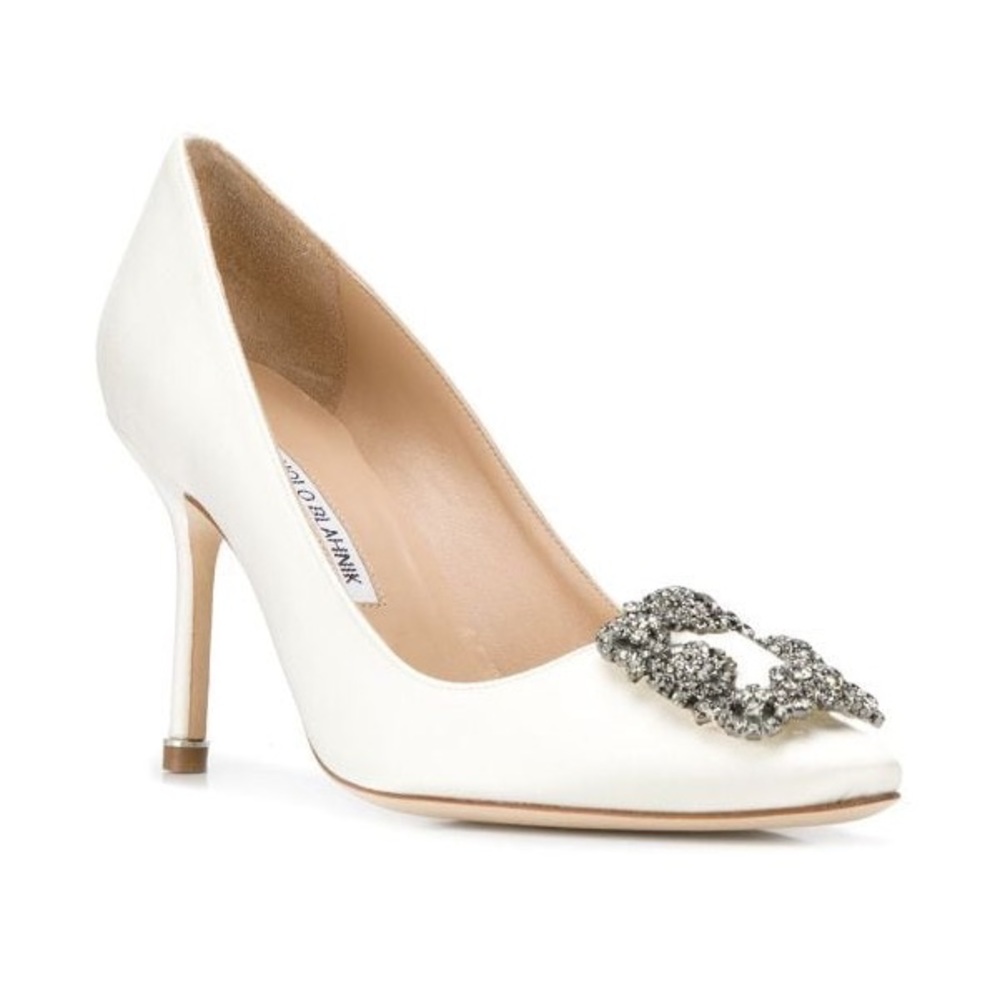 Manolo Blahnik Hangisi 90 MM ivory satin pumps - bridal classic